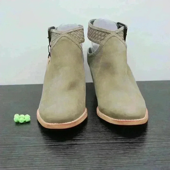 Crevo Eva Women’s Olive/Grey Suede Leather Ankle Boots Size 11 - Picture 6 of 11